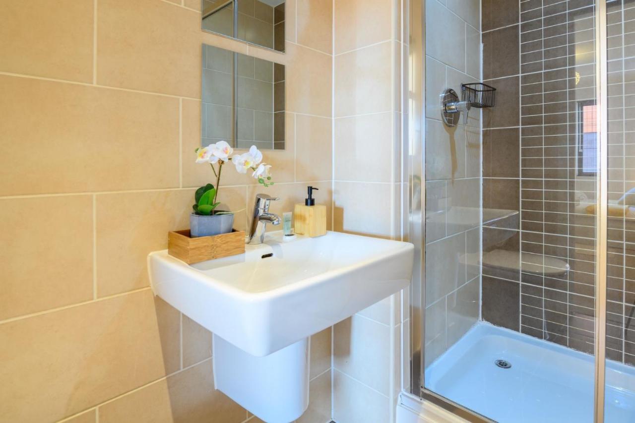 Superb Apartment At The Gallery, Baltic Triangle Liverpool Luaran gambar